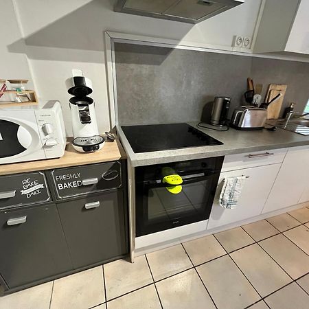Appartement De Charme 40M2 Proche Centre Hospitalier Valenciennes Kültér fotó