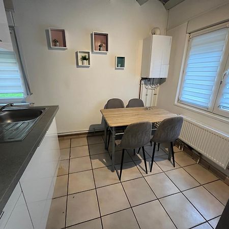 Appartement De Charme 40M2 Proche Centre Hospitalier Valenciennes Kültér fotó