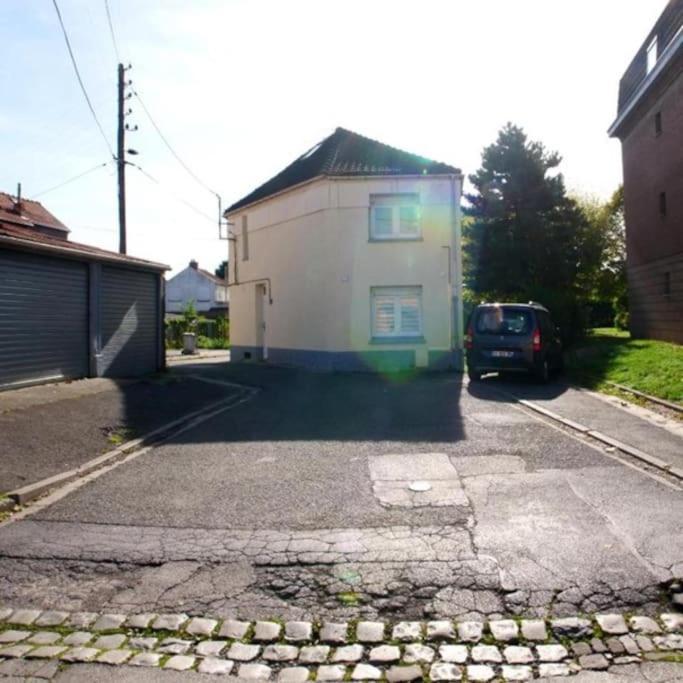 Appartement De Charme 40M2 Proche Centre Hospitalier Valenciennes Kültér fotó